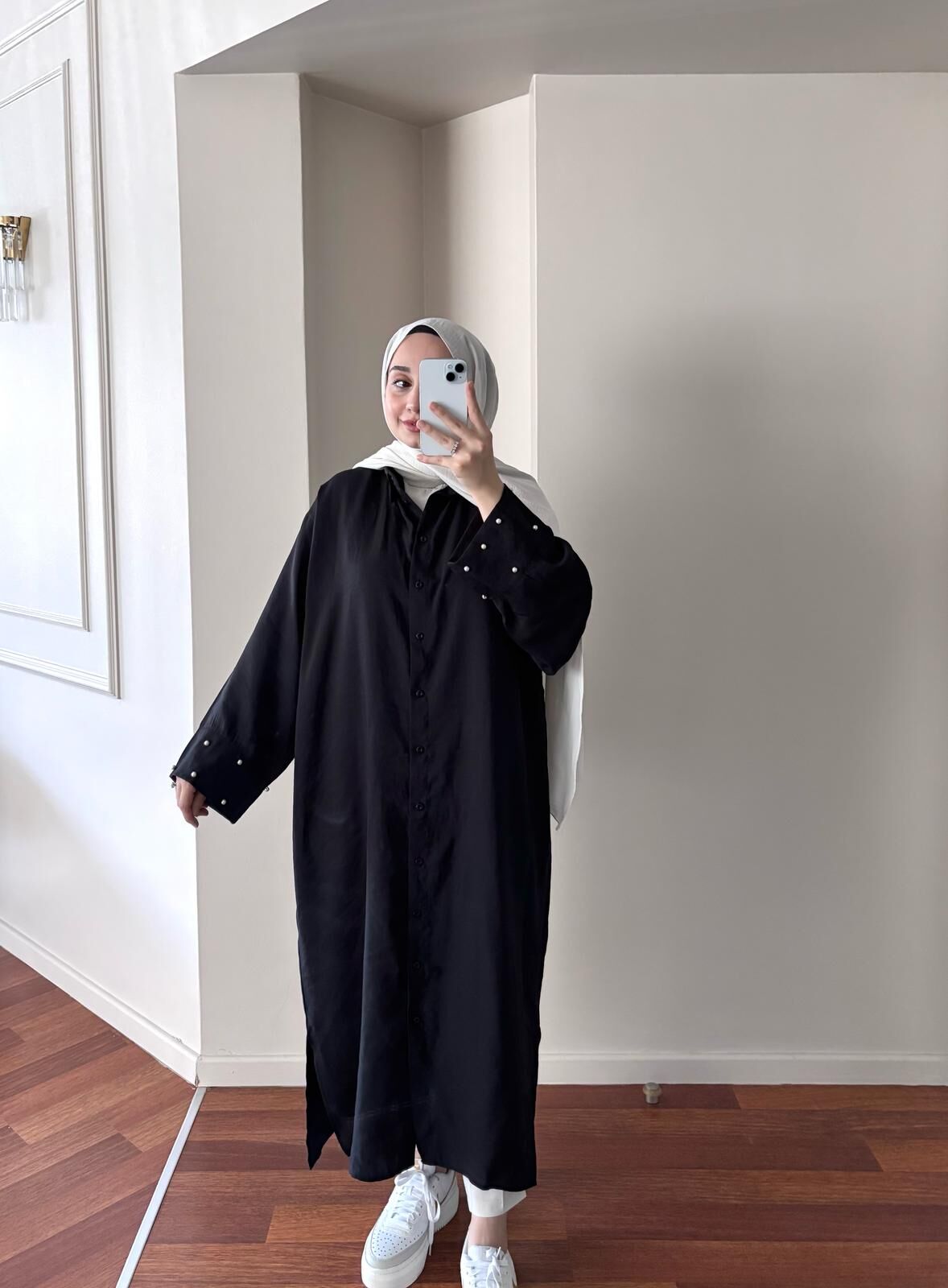 Kol İncili Siyah Tunik