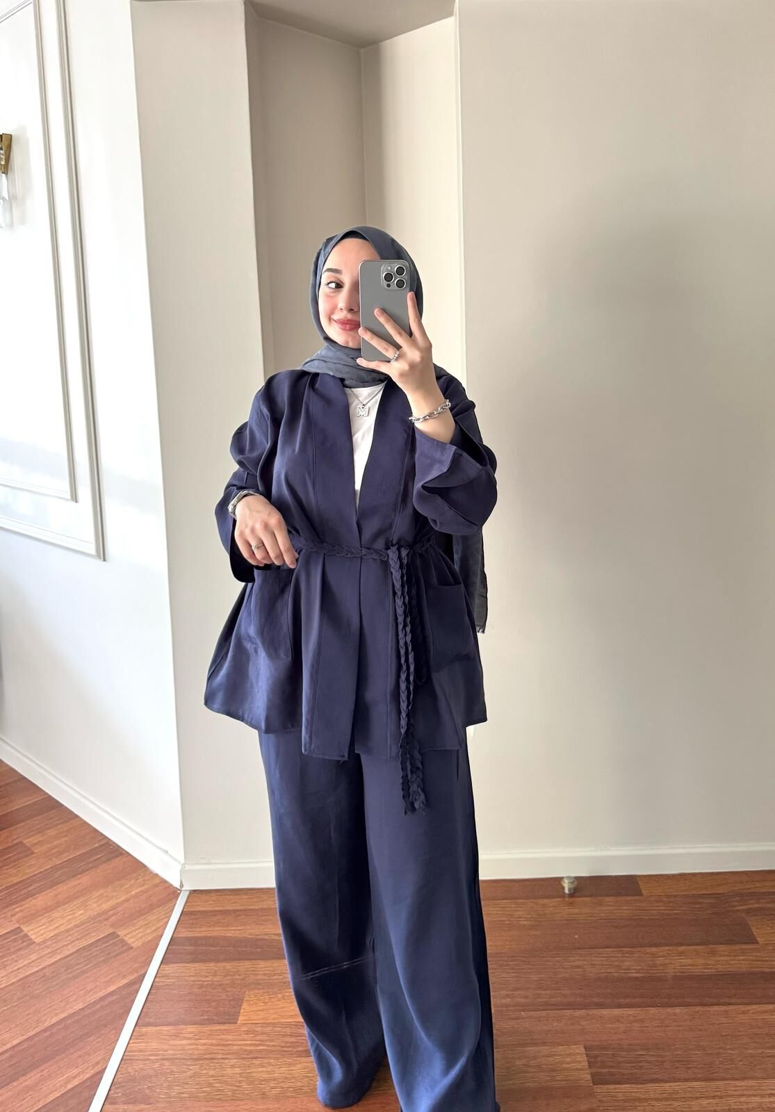 Örgü Kemerli Lacivert Takım