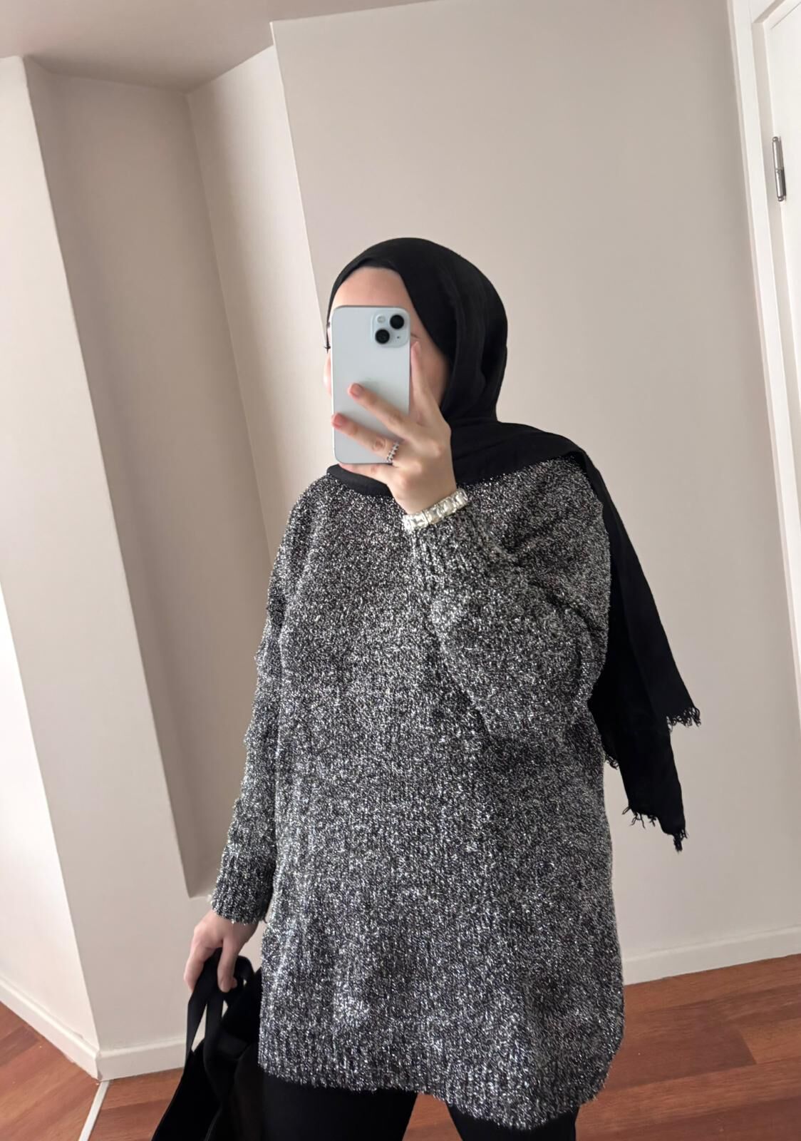 Gümüş Simli Triko Kazak